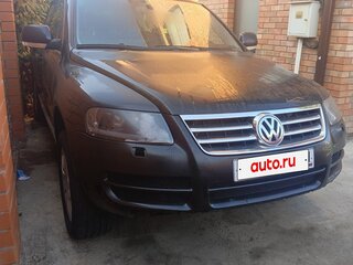 2006 Volkswagen Touareg I, чёрный, 560000 рублей, вид 3