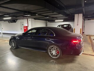 2021 Mercedes-Benz E-Класс AMG 63 AMG S V (W213) Рестайлинг, синий, 10000000 рублей, вид 4