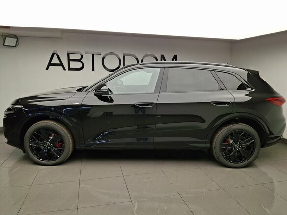 2026 Audi Q5 L III (GU), чёрный, 6930000 рублей - вид 2
