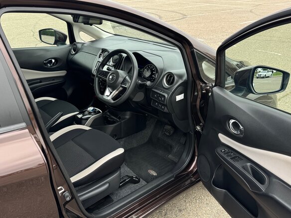 2019 Nissan Note e-Power II Рестайлинг, коричневый, 1537000 рублей - вид 13