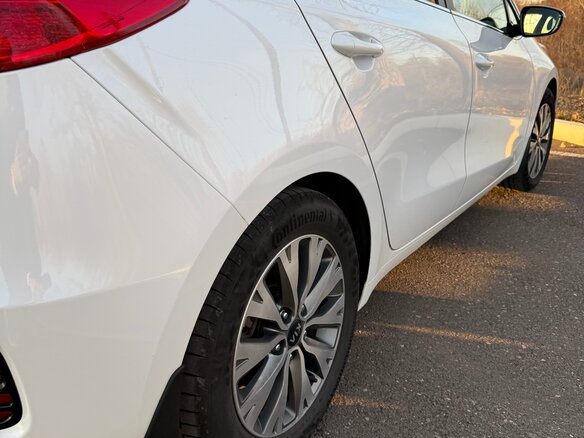 2018 Kia Ceed II Рестайлинг, белый, 1450000 рублей - вид 4