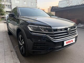 2019 Volkswagen Touareg III, чёрный, 4985000 рублей, вид 4