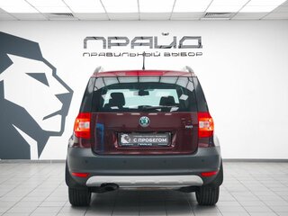 2012 Skoda Yeti I, красный, 850000 рублей, вид 4