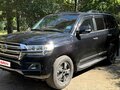 2018 Toyota Land Cruiser 200 Series Рестайлинг 2, чёрный, 6500000 рублей