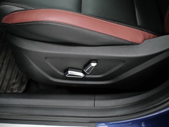 2021 Geely Coolray I, синий, 1576000 рублей - вид 25