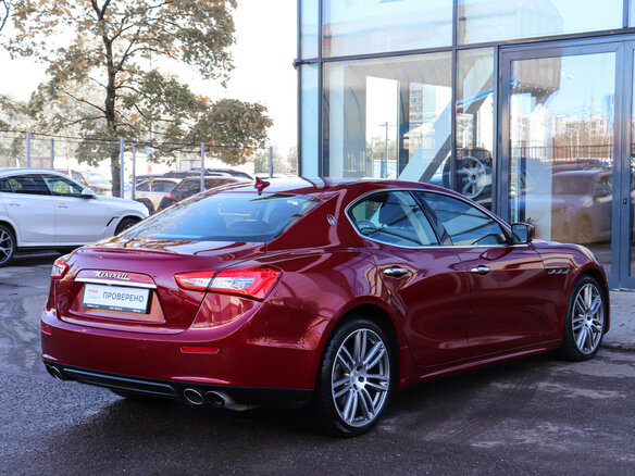 2014 Maserati Ghibli III, красный, 3150000 рублей - вид 3