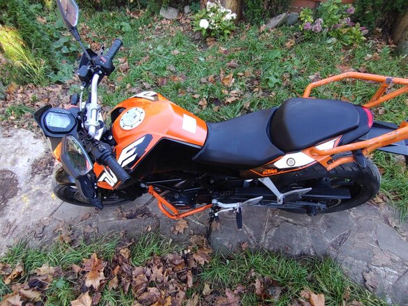 2016 KTM 200 Duke, оранжевый, 165000 рублей - вид 2