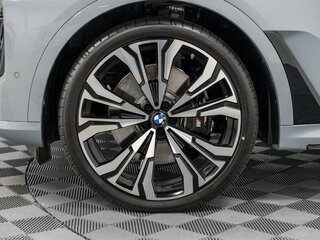 2026 BMW X7 40d I (G07) Рестайлинг, серый, 17750000 рублей, вид 4