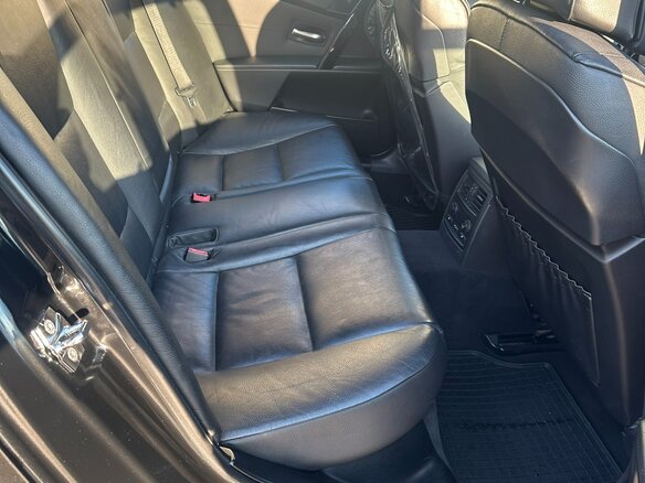2005 BMW 5 серии 530d V (E60/E61), чёрный, 1700000 рублей - вид 13