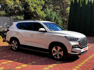 2021 SsangYong Rexton IV Рестайлинг, белый, 3900000 рублей, вид 2