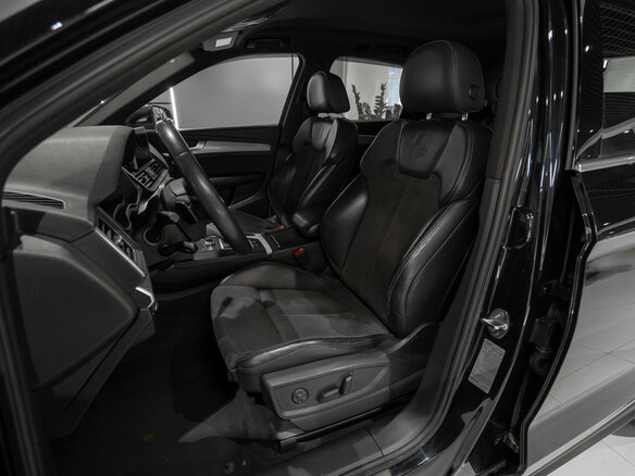 2020 Audi Q5 II (FY), чёрный, 3075000 рублей - вид 8
