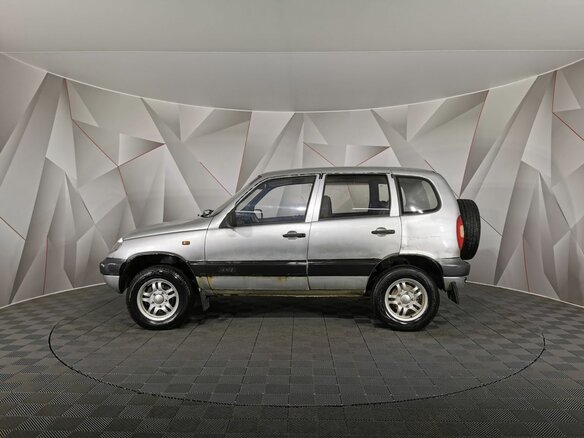 2005 Chevrolet Niva I, серебристый, 295000 рублей - вид 4