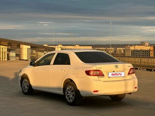 2013 Toyota Corolla X (E140, E150) Рестайлинг, белый, 980000 рублей, вид 3