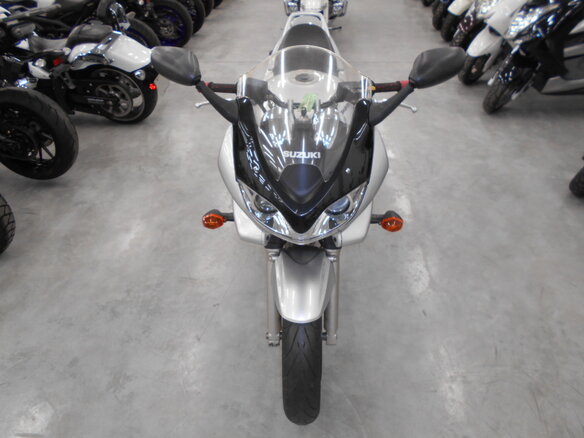 2002 Suzuki Bandit 1200, серебристый, 360000 рублей - вид 6