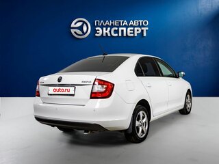 2017 Skoda Rapid I Рестайлинг, белый, 1295000 рублей, вид 4