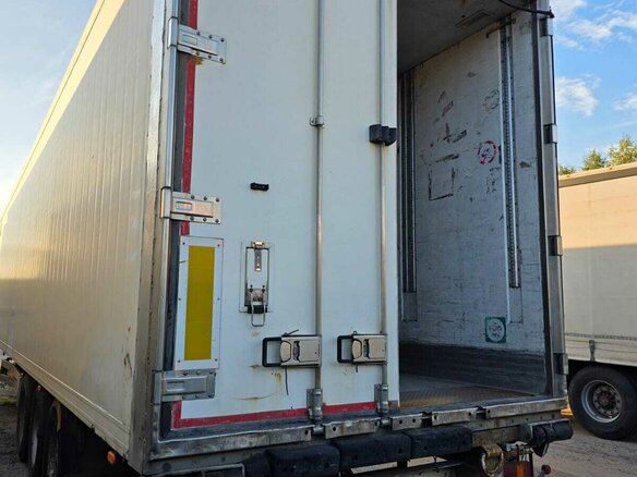 2007 Mercedes-Benz Actros, зелёный, 2700000 рублей - вид 4
