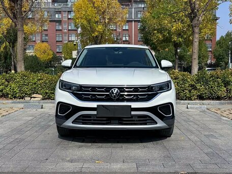 2023 Volkswagen Tayron I Рестайлинг, белый, 2357000 рублей, вид 2