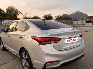 2017 Hyundai Solaris II, серебристый, 1300000 рублей, вид 4