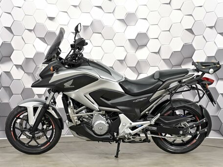 2013 Honda NC 700X, серебристый, 577000 рублей, вид 4