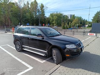 2004 Volkswagen Touareg I, чёрный, 850000 рублей, вид 4