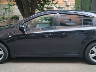 2012 Chevrolet Cruze I, чёрный, 900000 рублей, вид 4
