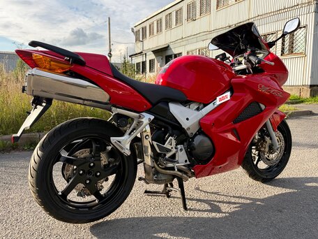 2002 Honda VFR 800, красный, 515000 рублей, вид 5