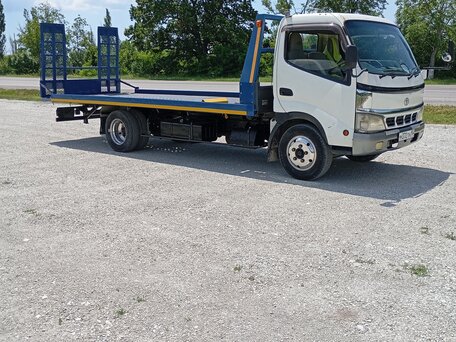 2003 Toyota Dyna, белый, 2700000 рублей, вид 1