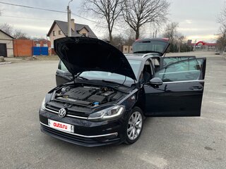 2019 Volkswagen Golf VII Рестайлинг, чёрный, 2100000 рублей, вид 3