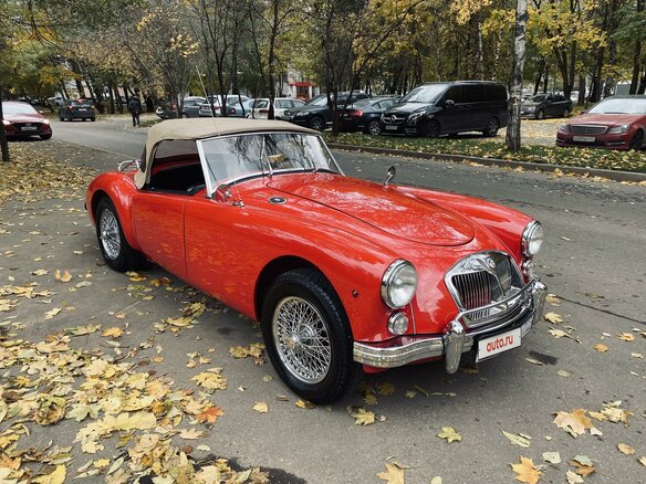 1962 MG MGA, красный