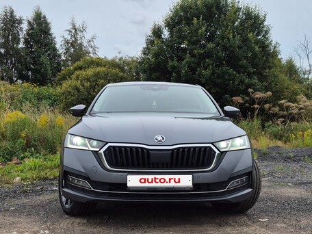 2020 Skoda Octavia IV (A8), серый, 1950000 рублей, вид 3