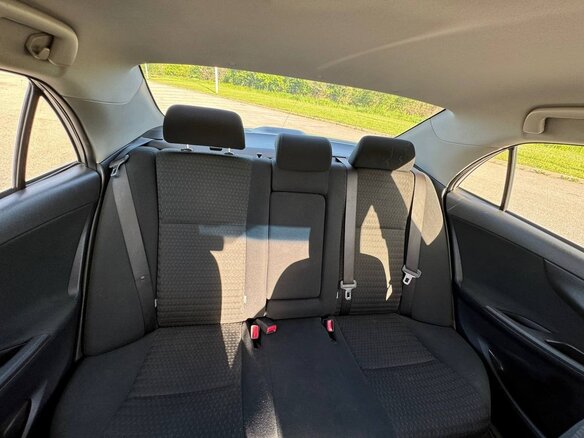 2012 Toyota Corolla X (E140, E150) Рестайлинг, серебристый, 1050000 рублей - вид 14