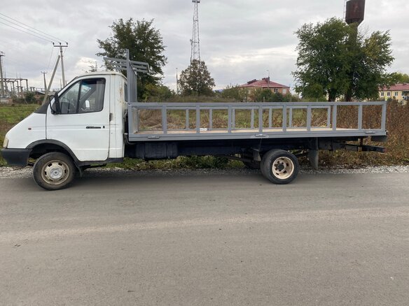 2002 ГАЗ ГАЗель (3302), белый, 350000 рублей - вид 2