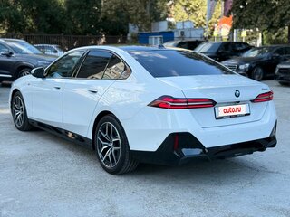 2025 BMW 5 серии 523d VIII (G60/G61/G68), белый, 7990000 рублей, вид 5