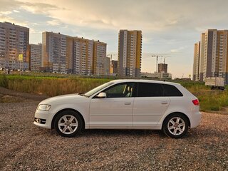 2011 Audi A3 II (8P) Рестайлинг 2, белый, 1200000 рублей, вид 2