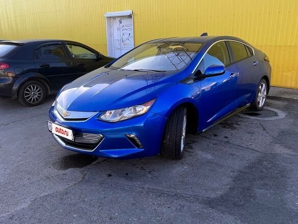 2017 Chevrolet Volt II, синий, 1450000 рублей - вид 1