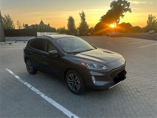 2020 Ford Escape IV, серый, 1450000 рублей, вид 2