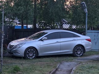 2011 Hyundai Sonata VI (YF), серый, 950000 рублей, вид 1