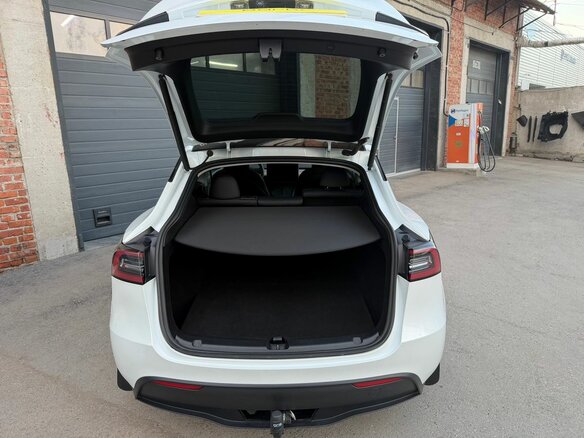 2023 Tesla Model Y Long Range Dual Motor I, белый, 4995000 рублей - вид 16