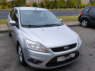 2011 Ford Focus II Рестайлинг, серебристый, 698900 рублей, вид 2