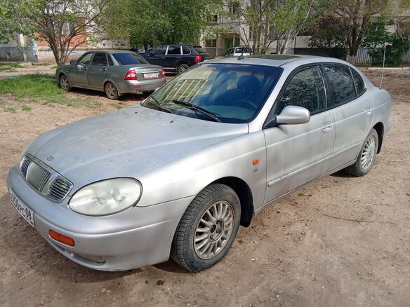 1997 Daewoo Leganza, серебристый, 100000 рублей