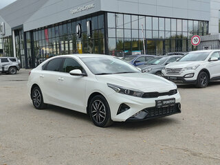 2022 Kia Cerato IV Рестайлинг, белый, 2057000 рублей, вид 3