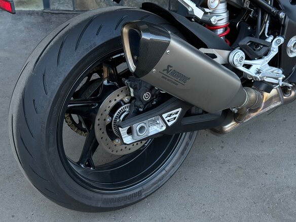2024 BMW S 1000 RR, чёрный, 2600000 рублей - вид 9