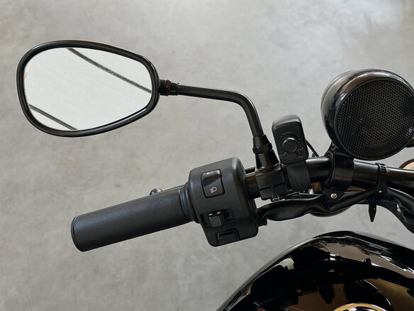 2019 Yamaha XV950 Bolt, чёрный - вид 15