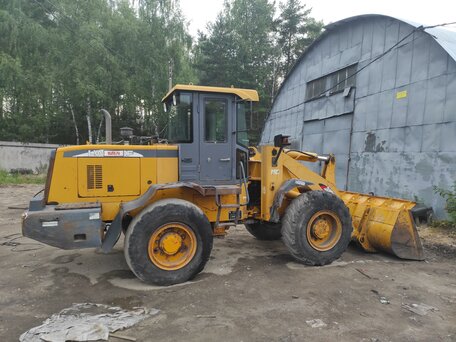 2012 XCMG LW300, жёлтый, 2250000 рублей, вид 2