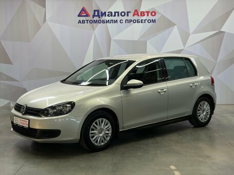 Volkswagen Golf VI