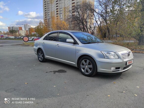 2005 Toyota Avensis II, серебристый