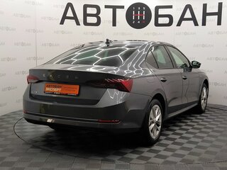 2021 Skoda Octavia IV (A8), серый, 2819000 рублей, вид 3