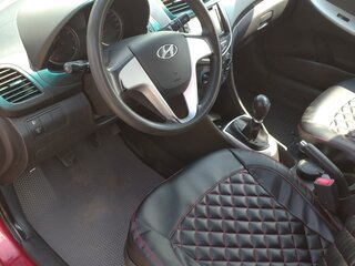 2012 Hyundai Solaris I, красный, 750000 рублей, вид 5