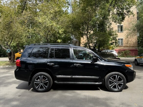2014 Toyota Land Cruiser 200 Series Рестайлинг 1, чёрный, 4000000 рублей - вид 7