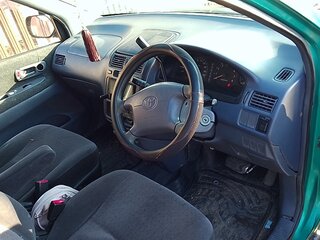 1998 Toyota Ipsum I (M10), зелёный, 620000 рублей, вид 2